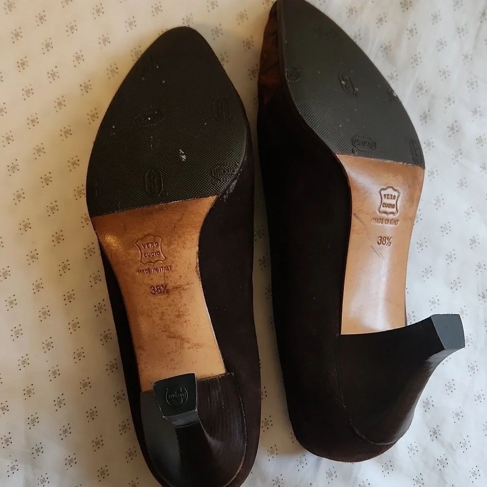 Sergio Rossi Brown Suede Embroidered Toe Kitten Heels Pumps sz 38.5/8.5